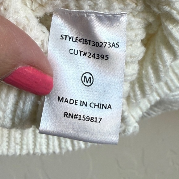 Tullabee Cream Knit Mom Sweater Pink Braided Hearts Valentine’s Day Medium - Picture 9 of 13